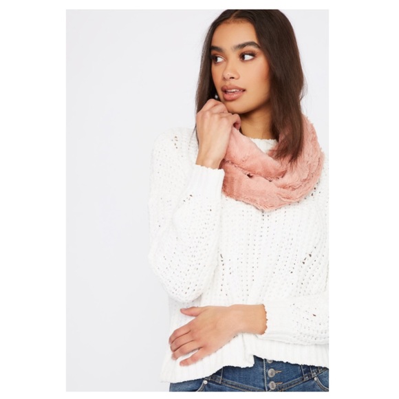 Turquoise Charlotte Russe Soft Infinity Scarf - Picture 4 of 4